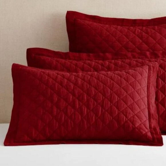 NEW [1] Pottery Barn Belgian Flax Linen Diamond KING Sham Red Berry Christmas - Picture 1 of 4